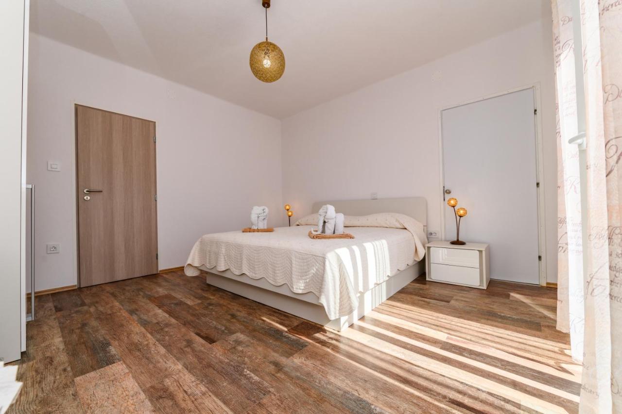 Apartman Paradiso Martinšćica Екстериор снимка